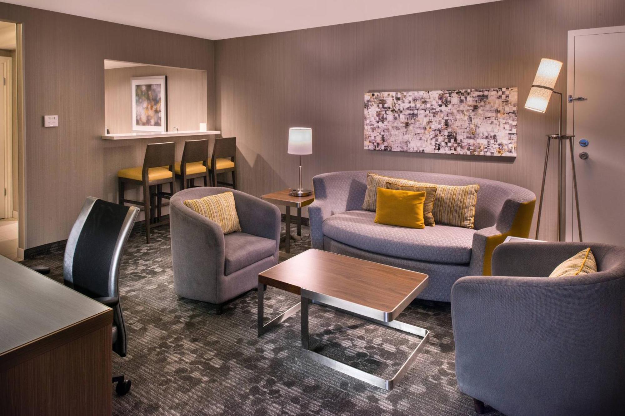 Hotel Courtyard By Marriott Oxnard/ventura 3*
