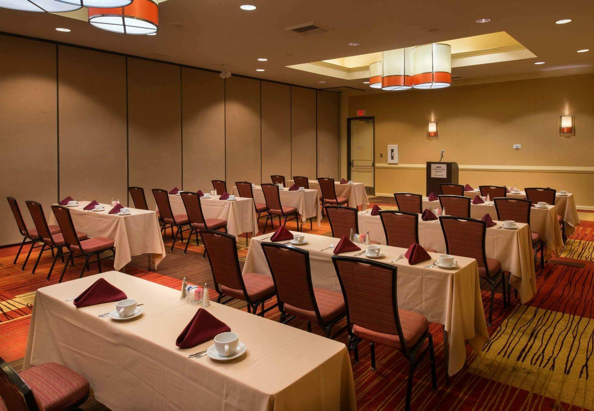 Courtyard By Marriott Oxnard/ventura Hotel