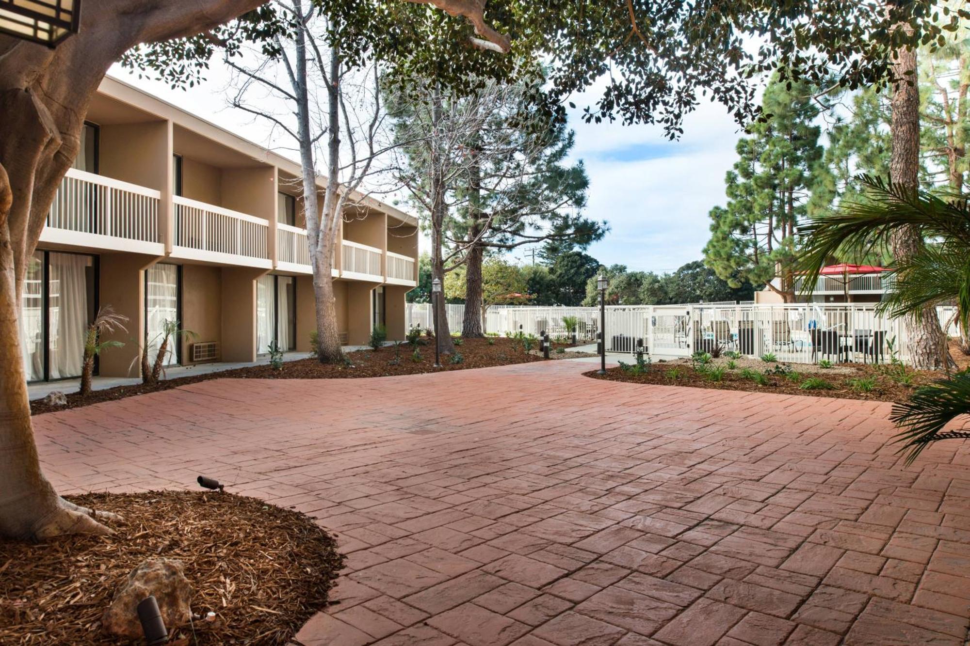 North By Ihg 3* Oxnard